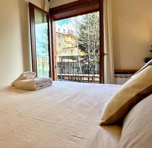 Avet, Acogedor En Llivia